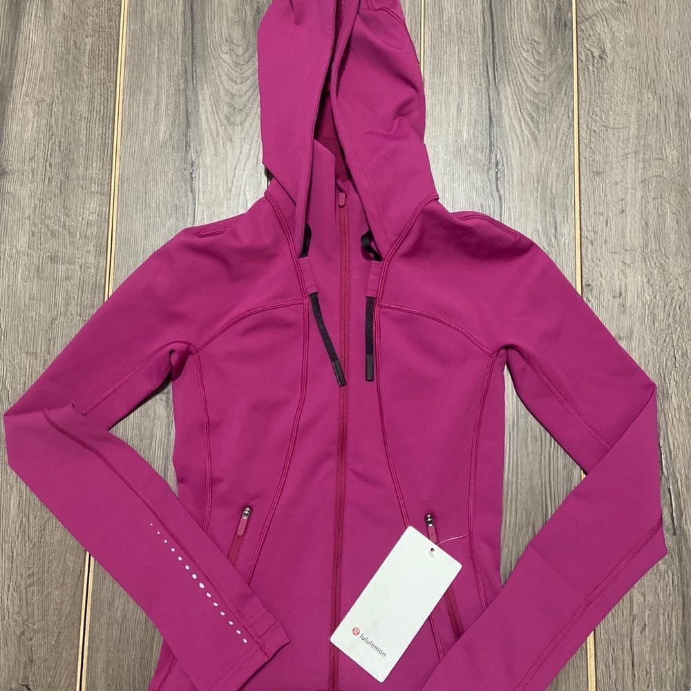Rain Repellent Run Jacket - Picture 2 of 5